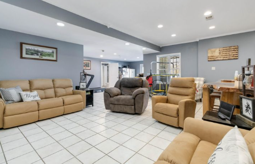 London, Kentucky, 40741, United States, 5 Bedrooms Bedrooms, ,4 BathroomsBathrooms,Residential,For Sale,1980344