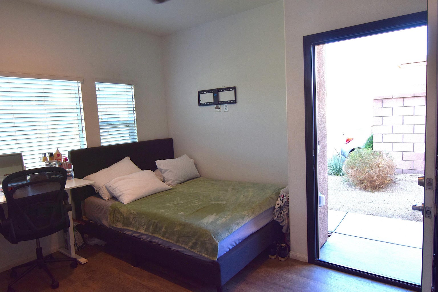 Indio, California, 92203, United States, 4 Bedrooms Bedrooms, ,3 BathroomsBathrooms,Residential,For Sale,1992452