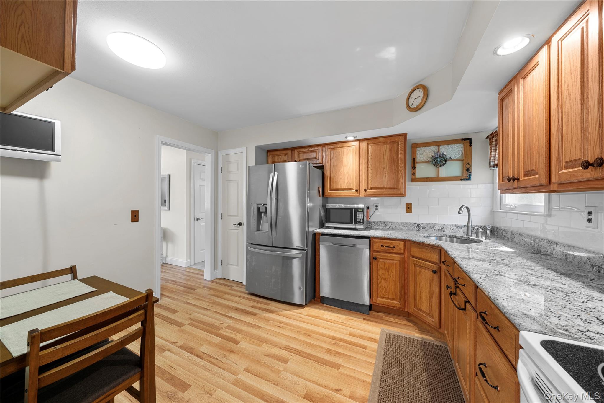  36 Marshall Drive, Selden, NY, 11784 - 物件實景