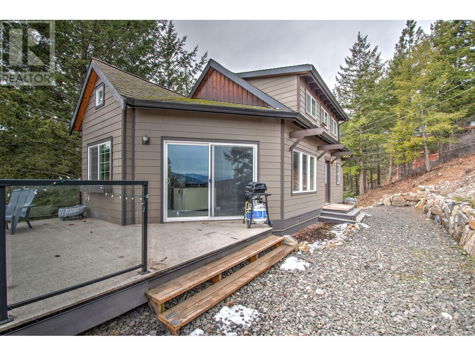 VERNON, British Columbia, V1H 2B9, CA, 3 Bedrooms Bedrooms, ,2 BathroomsBathrooms,Residential,For Sale,1836897