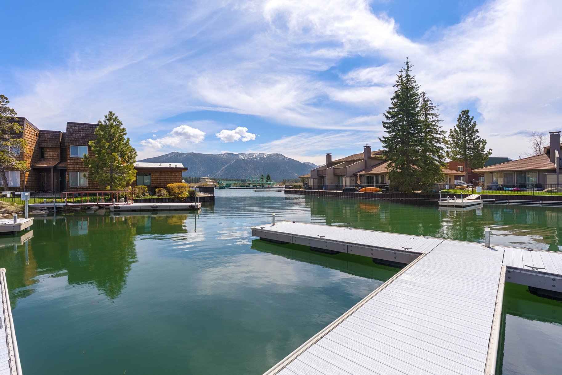  Lakeview Tahoe Keys Turnkey Townhome - 物件實景