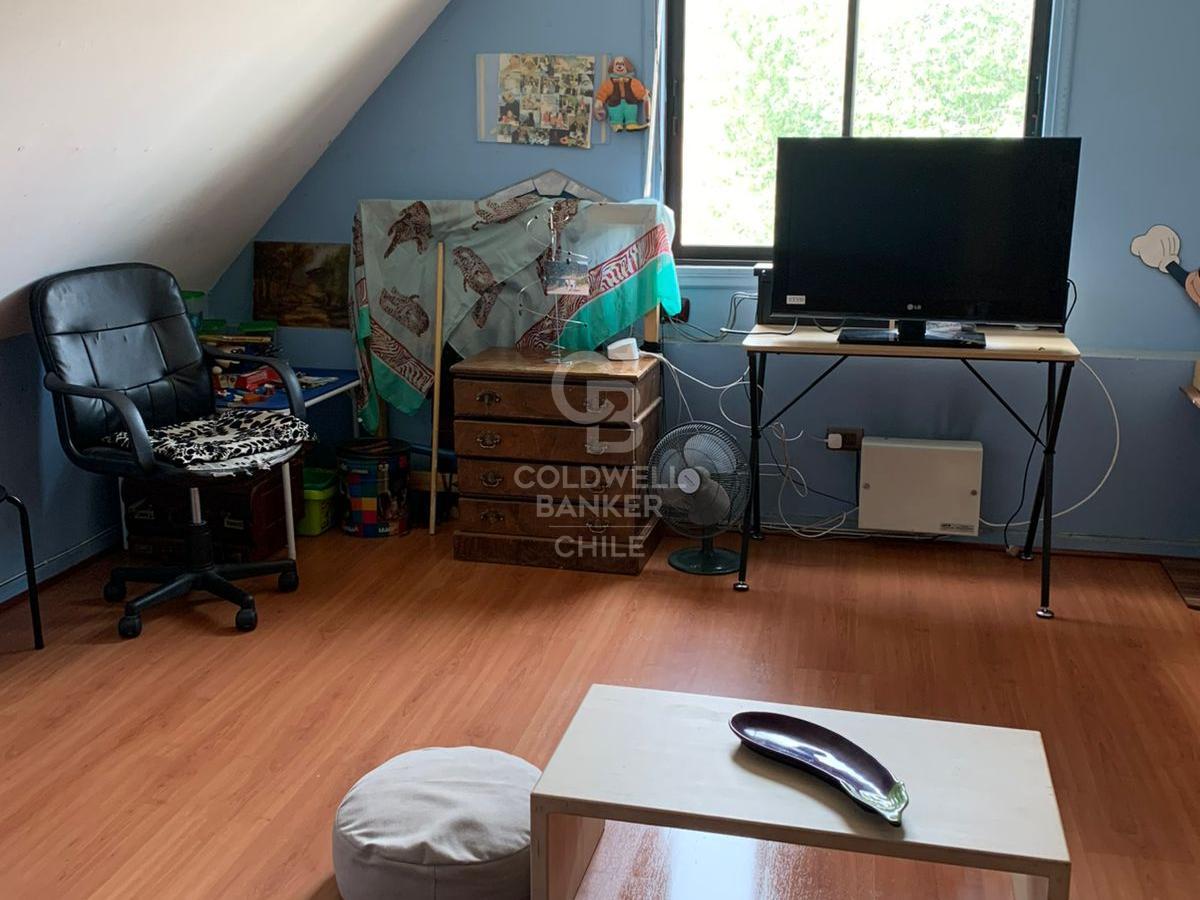 Lo Barnechea, Chile, 4 Bedrooms Bedrooms, ,3 BathroomsBathrooms,Residential,For Sale,1956985