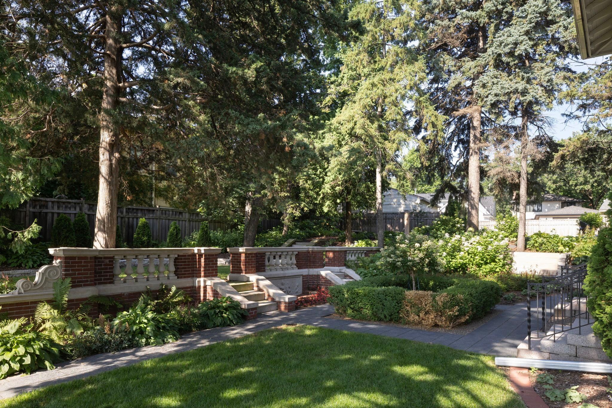 Minneapolis, Minnesota, 55416, United States, 5 Bedrooms Bedrooms, ,4 BathroomsBathrooms,Residential,For Sale,1907666