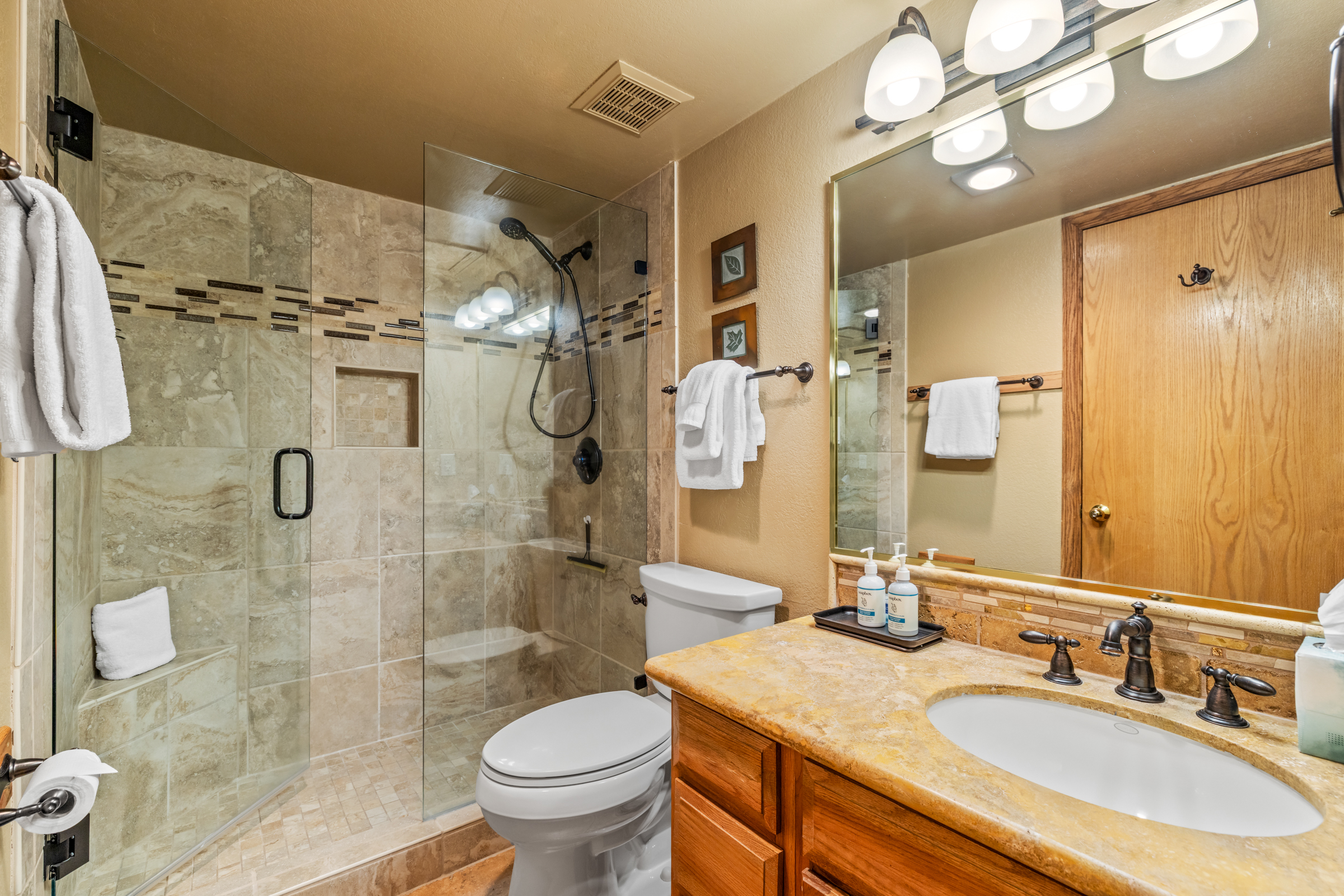  1855 Ski Time Square Drive, Steamboat Springs, CO, 80487 - 物件實景