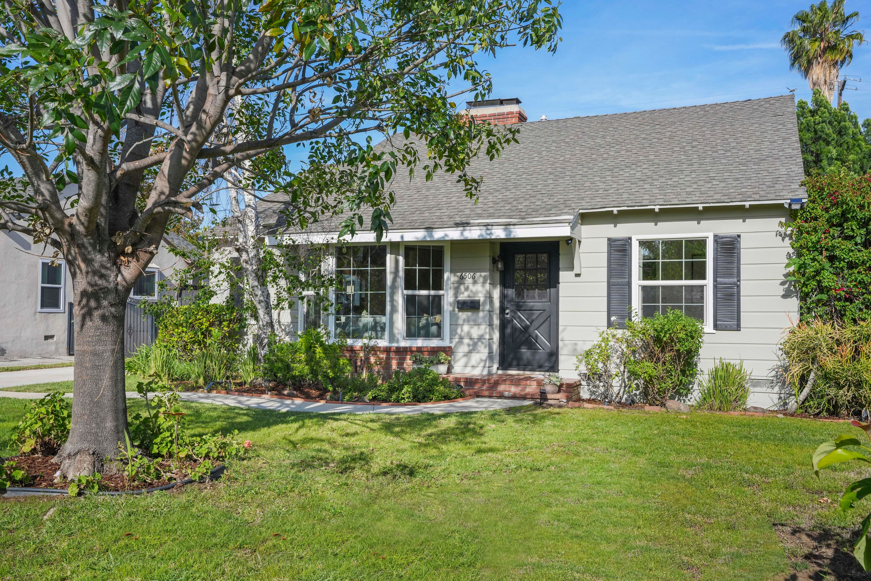  6506 Colbath Avenue - 物件實景