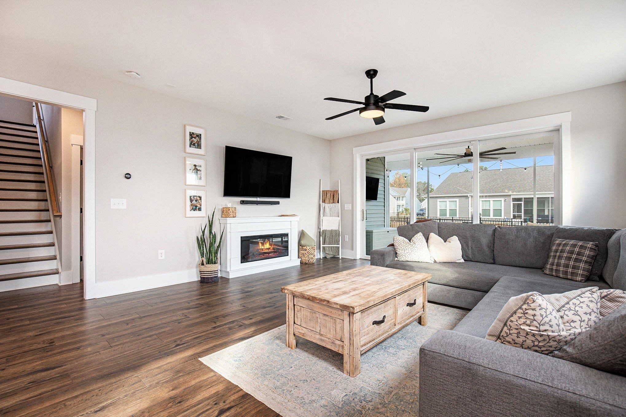 Myrtle Beach, South Carolina, 29579, United States, 4 Bedrooms Bedrooms, ,3 BathroomsBathrooms,Residential,For Sale,2040510