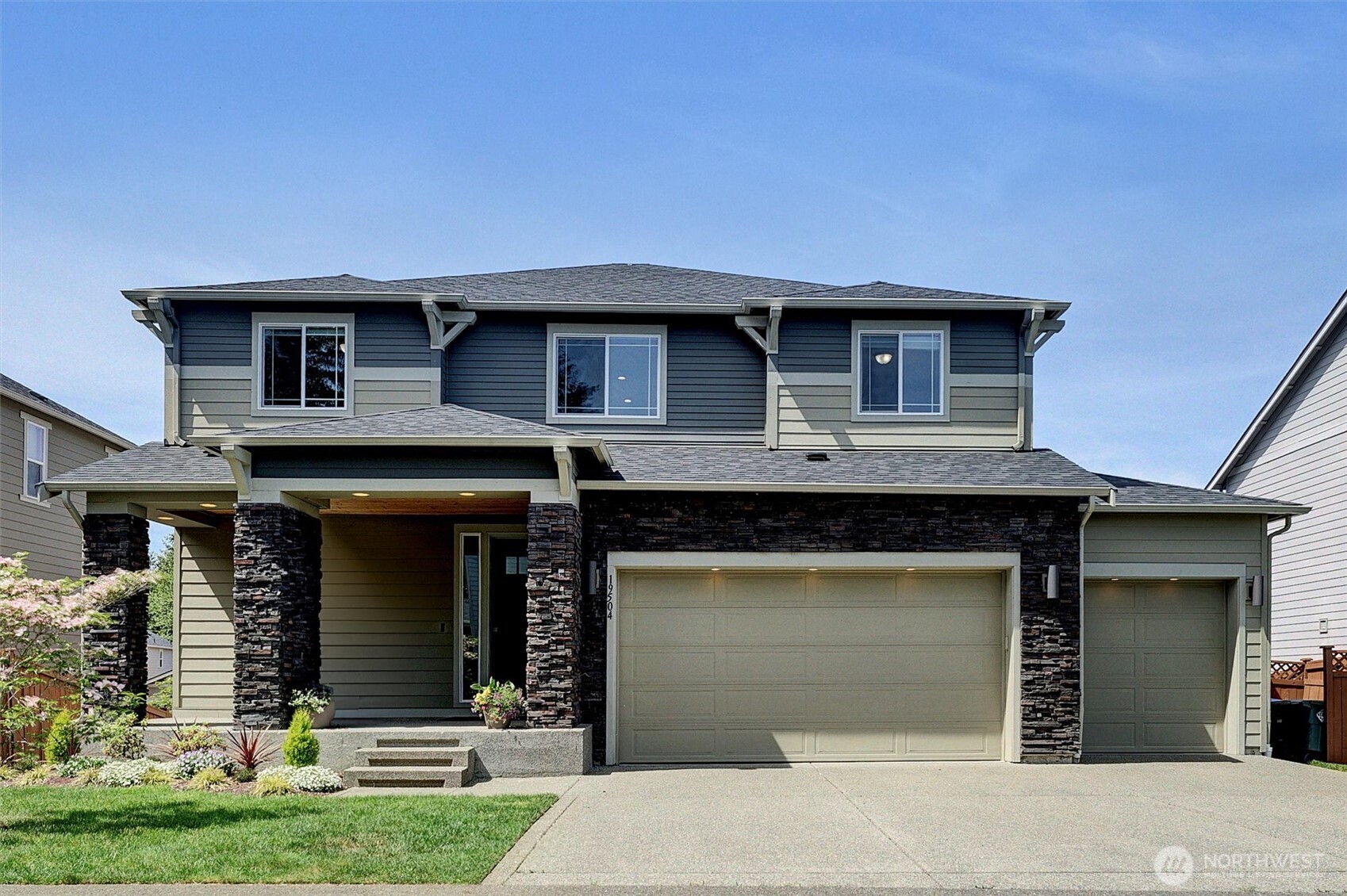 Bonney Lake, Washington, 98391, United States, 5 Bedrooms Bedrooms, ,3 BathroomsBathrooms,Residential,For Sale,1916895