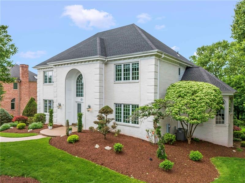 Venetia, Pennsylvania, 15367, United States, 4 Bedrooms Bedrooms, ,5 BathroomsBathrooms,Residential,For Sale,1872304