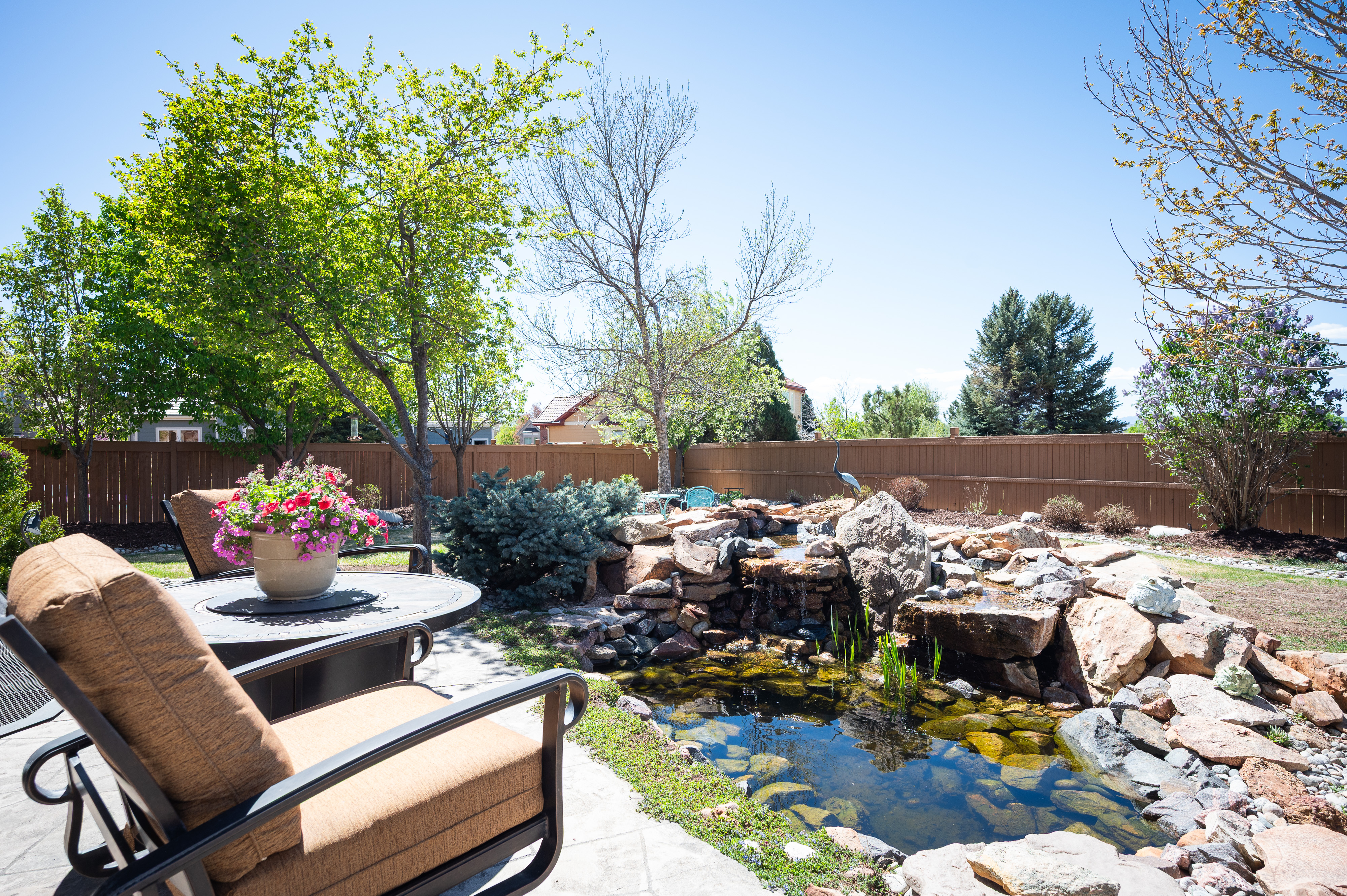  Luxury And Elegance Greet You At Every Turn In This Beautiful Home - 物件實景