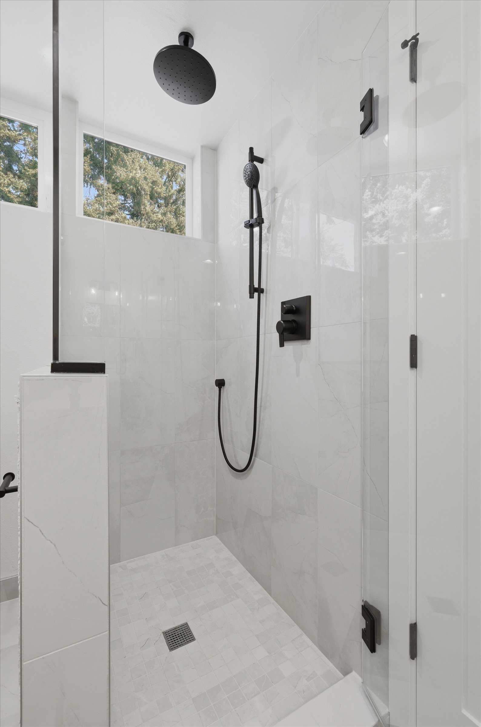  4233 S Bradford St, Seattle, WA 98118 - 物件實景