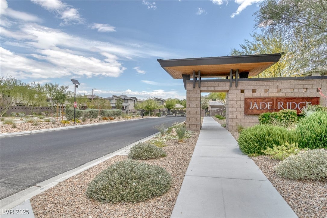 Las Vegas, Nevada, 89148, United States, 3 Bedrooms Bedrooms, ,2 BathroomsBathrooms,Residential,For Sale,1921692
