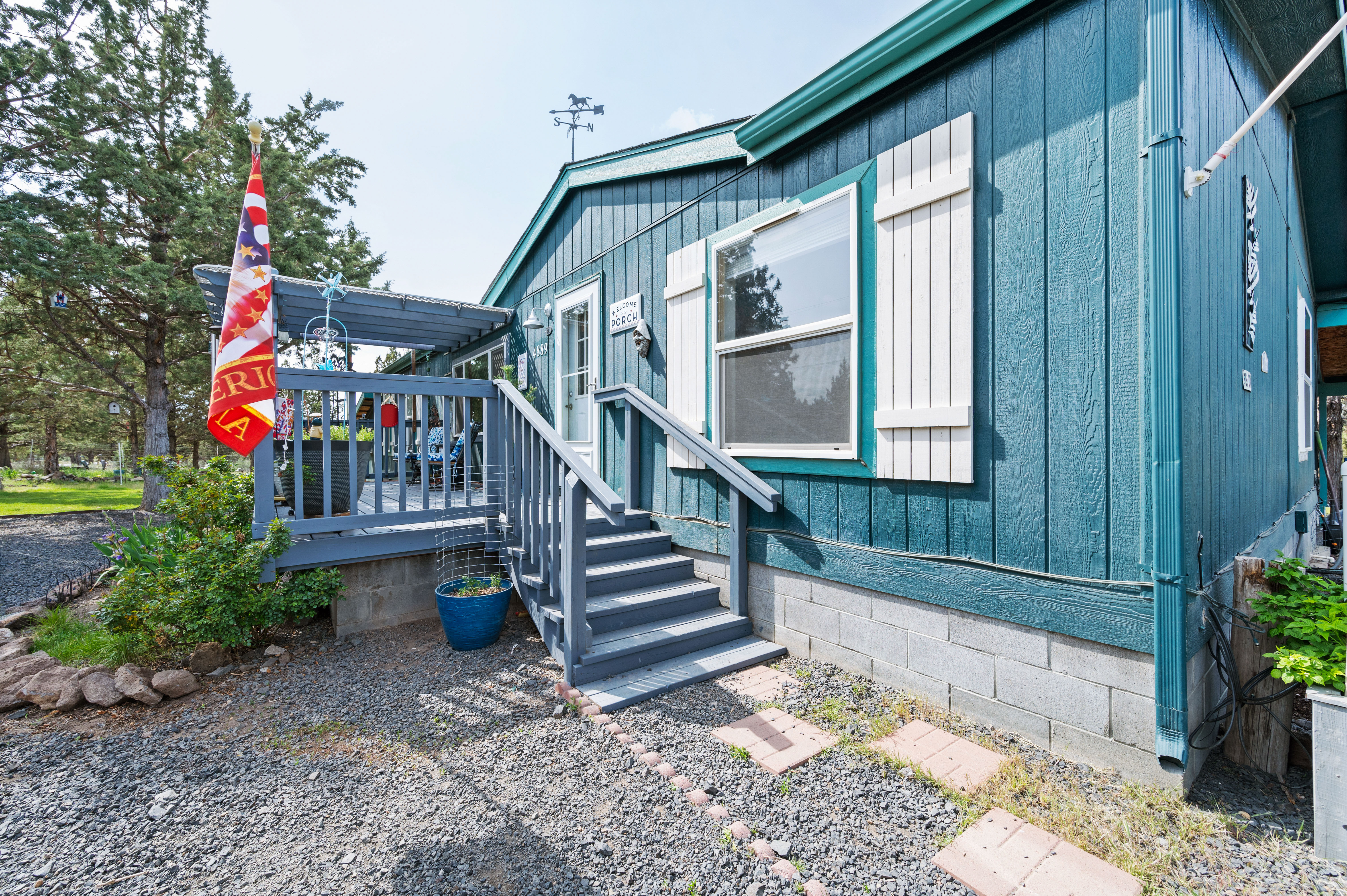 Prineville, Oregon, 97754, United States, 3 Bedrooms Bedrooms, ,2 BathroomsBathrooms,Residential,For Sale,1821437