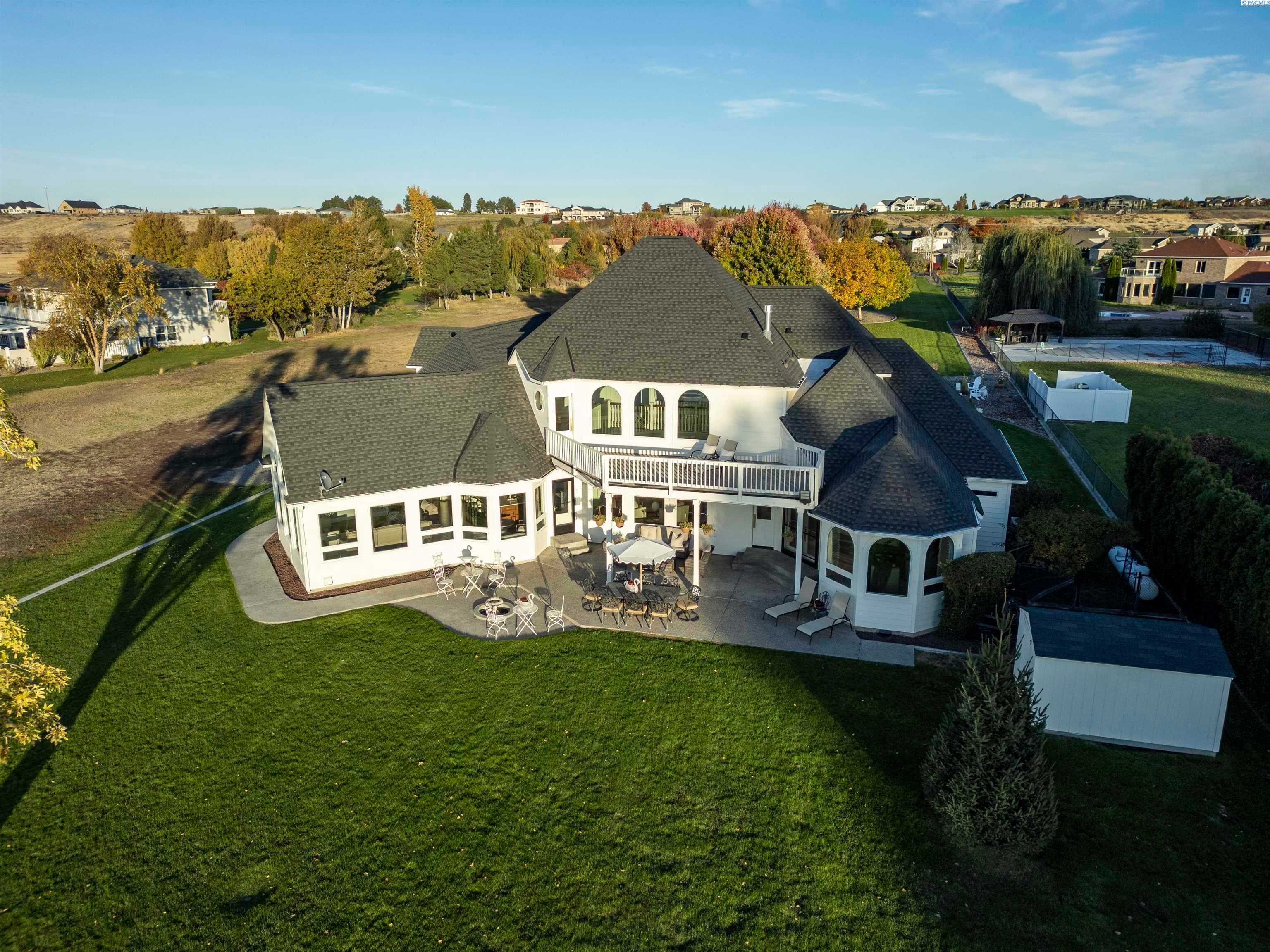 Pasco, Washington, 99301, United States, 4 Bedrooms Bedrooms, ,4 BathroomsBathrooms,Residential,For Sale,1974870