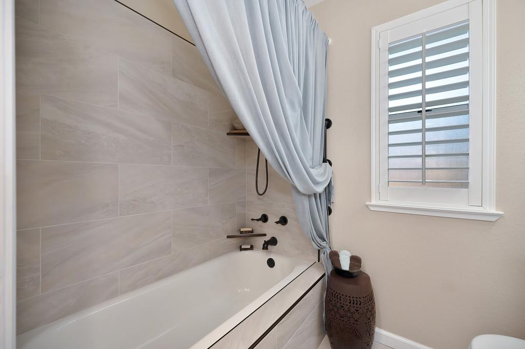 Rocklin, California, 95765, United States, 3 Bedrooms Bedrooms, ,2 BathroomsBathrooms,Residential,For Sale,1988988