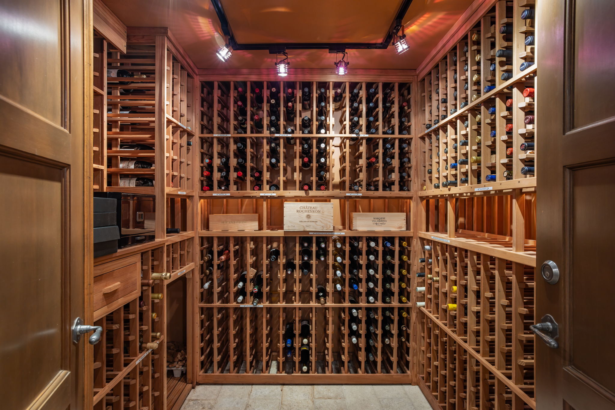  182 North Carmelina Avenue - 物件實景