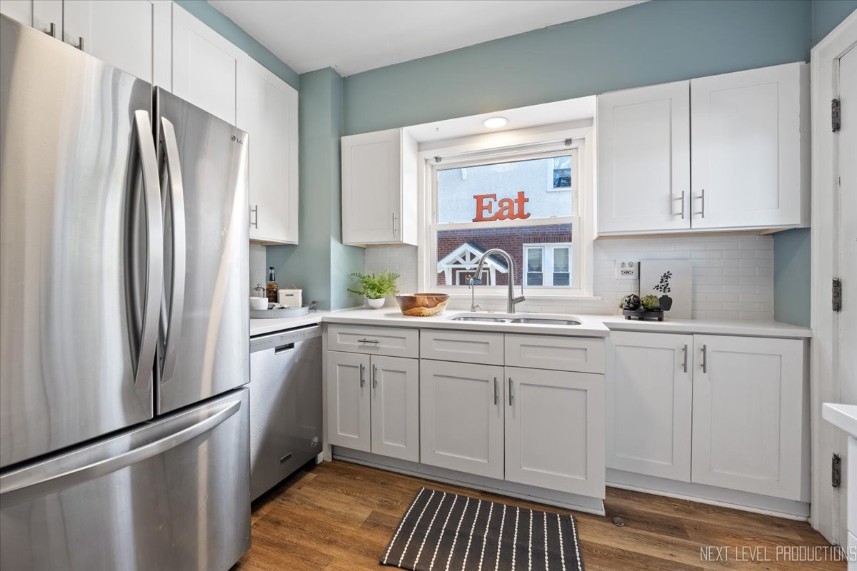 Riverside, Illinois, 60546, United States, 3 Bedrooms Bedrooms, ,3 BathroomsBathrooms,Residential,For Sale,1988558