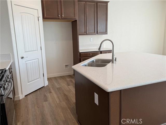 Los Banos, California, 93635, United States, 3 Bedrooms Bedrooms, ,2 BathroomsBathrooms,Residential,For Sale,1881481