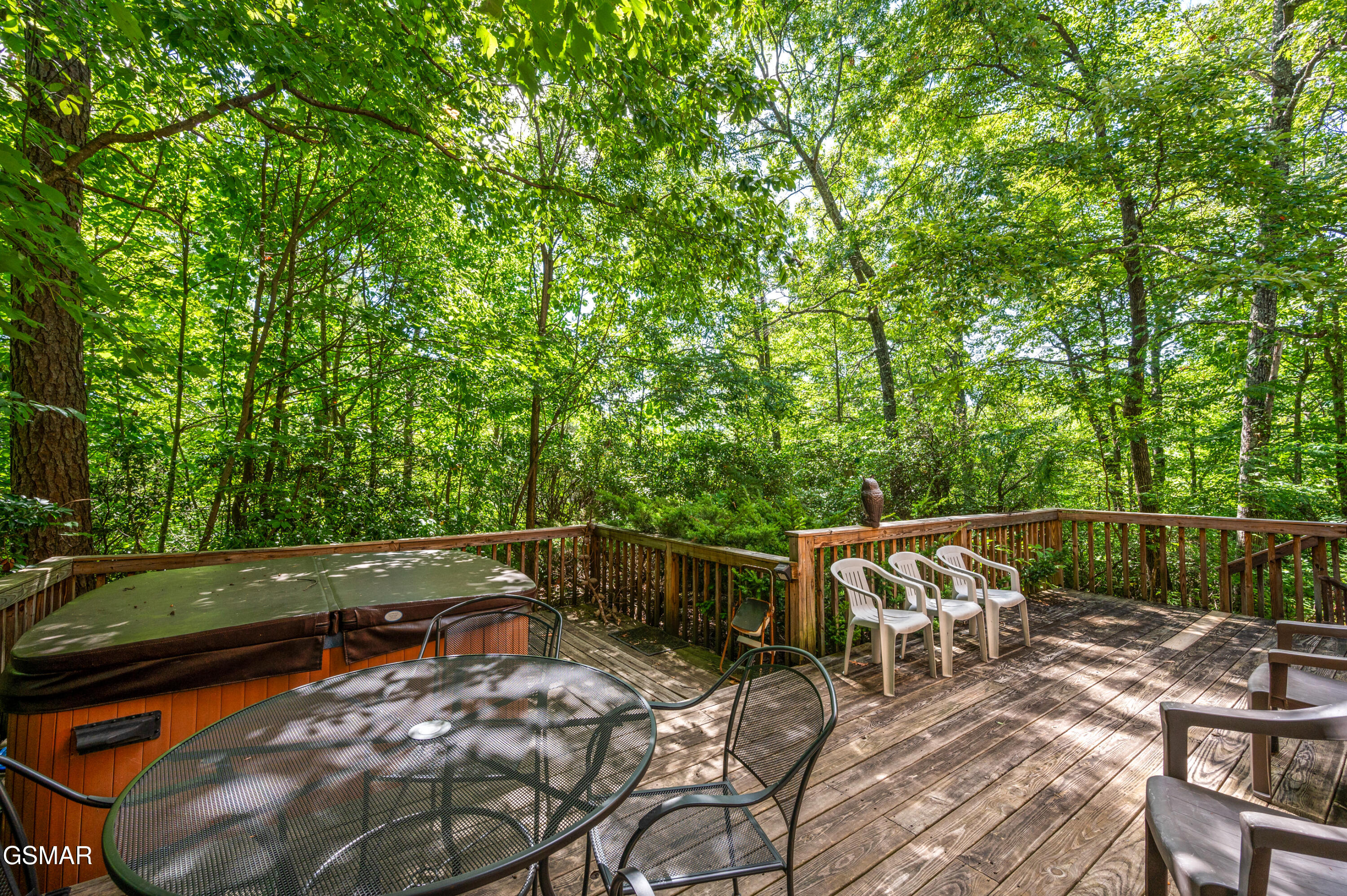 Gatlinburg, Tennessee, 37738, United States, 2 Bedrooms Bedrooms, ,2 BathroomsBathrooms,Residential,For Sale,1975826