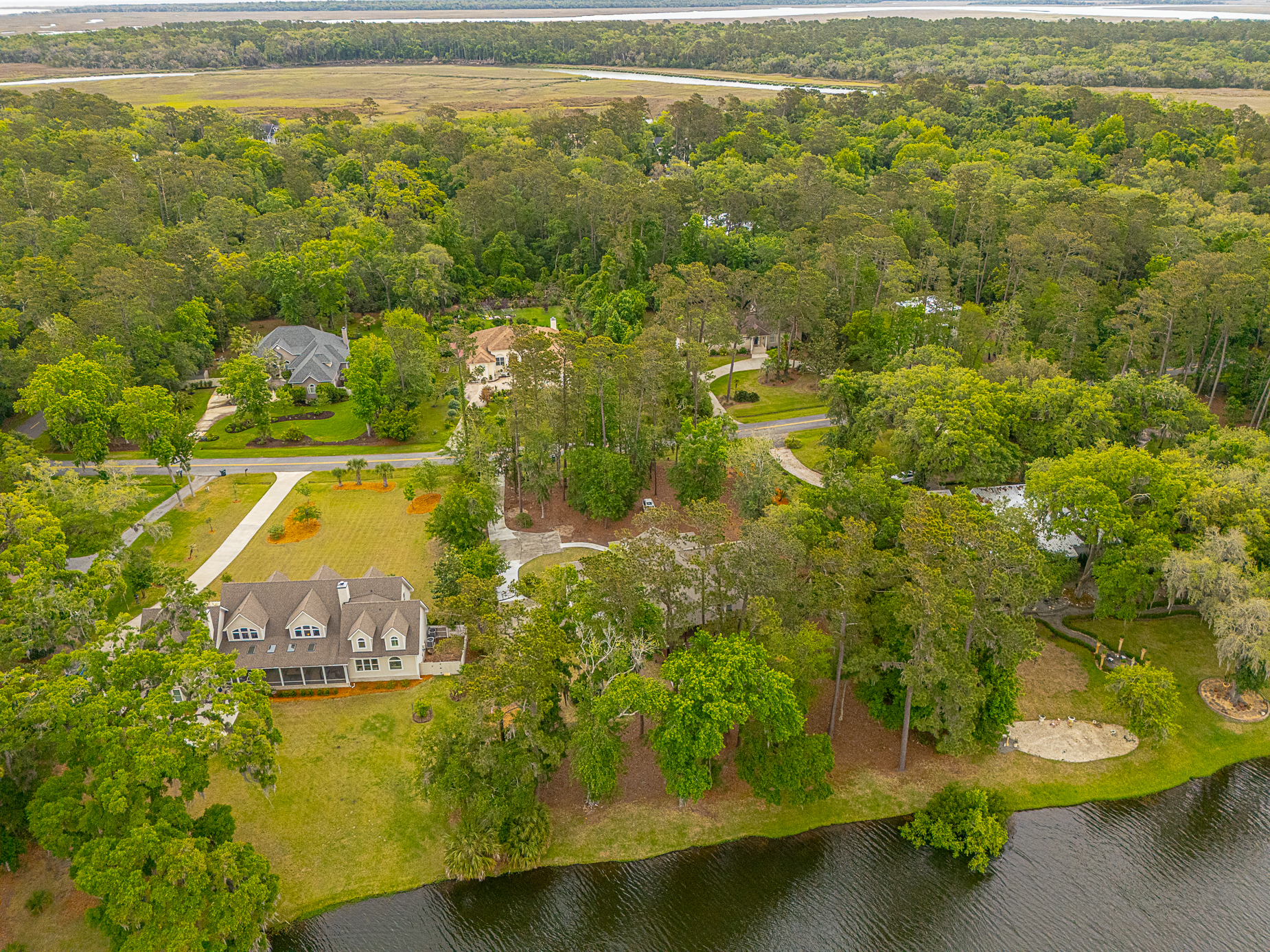  165 Butler Lake Drive - 物件實景