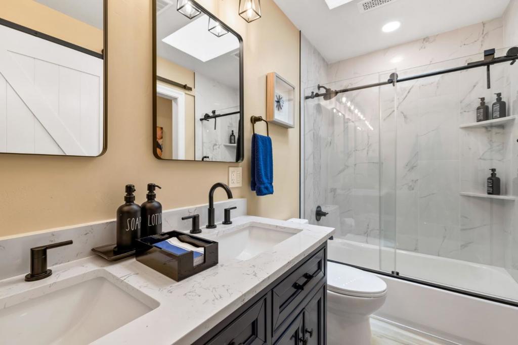 Monterey, California, 93940, United States, 3 Bedrooms Bedrooms, ,2 BathroomsBathrooms,Residential,For Sale,1975715