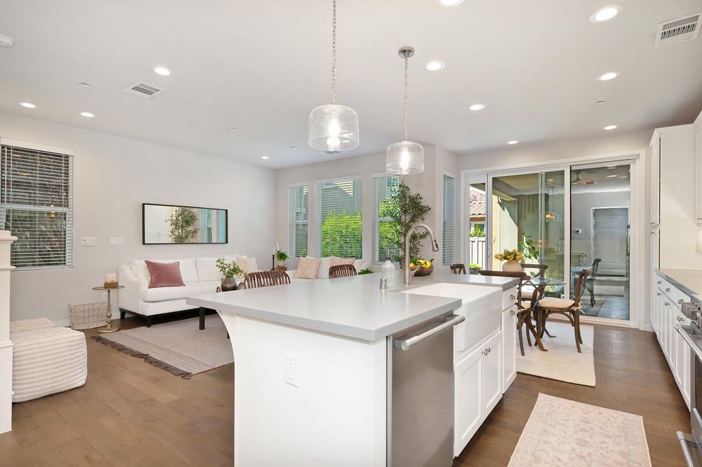 Sacramento, California, 95816, United States, 3 Bedrooms Bedrooms, ,3 BathroomsBathrooms,Residential,For Sale,1916793