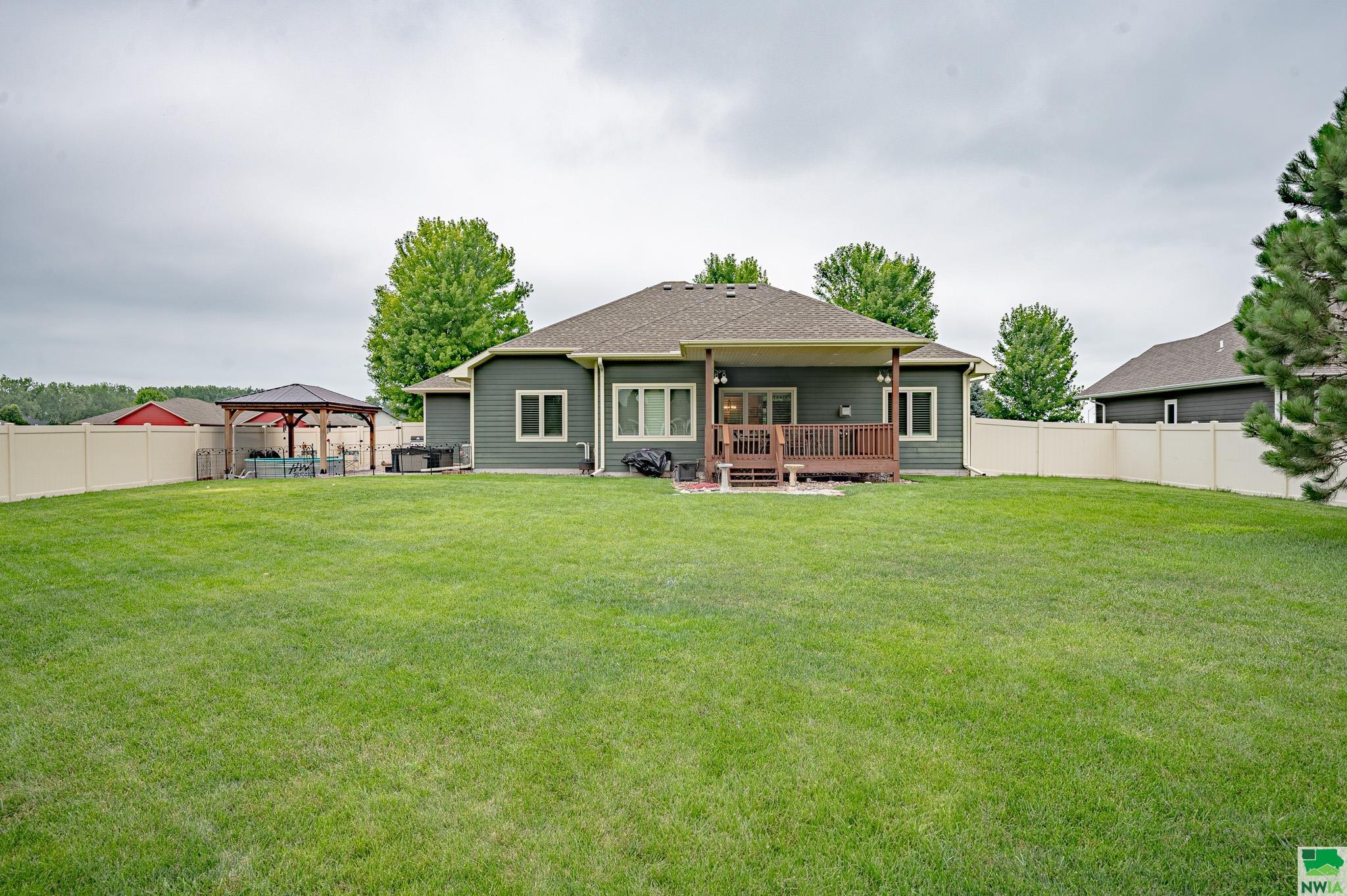 South Sioux City, Nebraska, 68776, United States, 4 Bedrooms Bedrooms, ,3 BathroomsBathrooms,Residential,For Sale,1973748