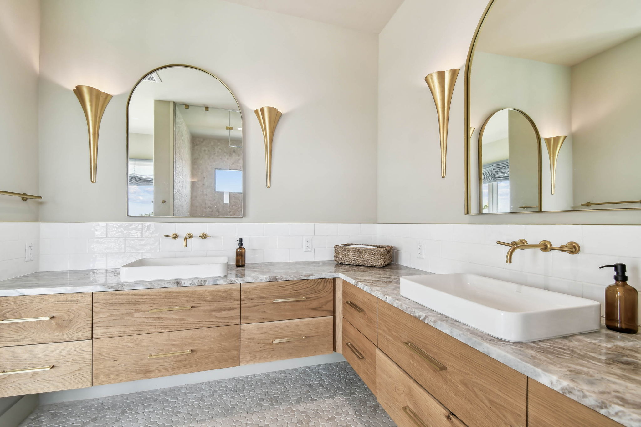 Treasure Island, Florida, 33706, United States, 5 Bedrooms Bedrooms, ,5 BathroomsBathrooms,Residential,For Sale,1792310
