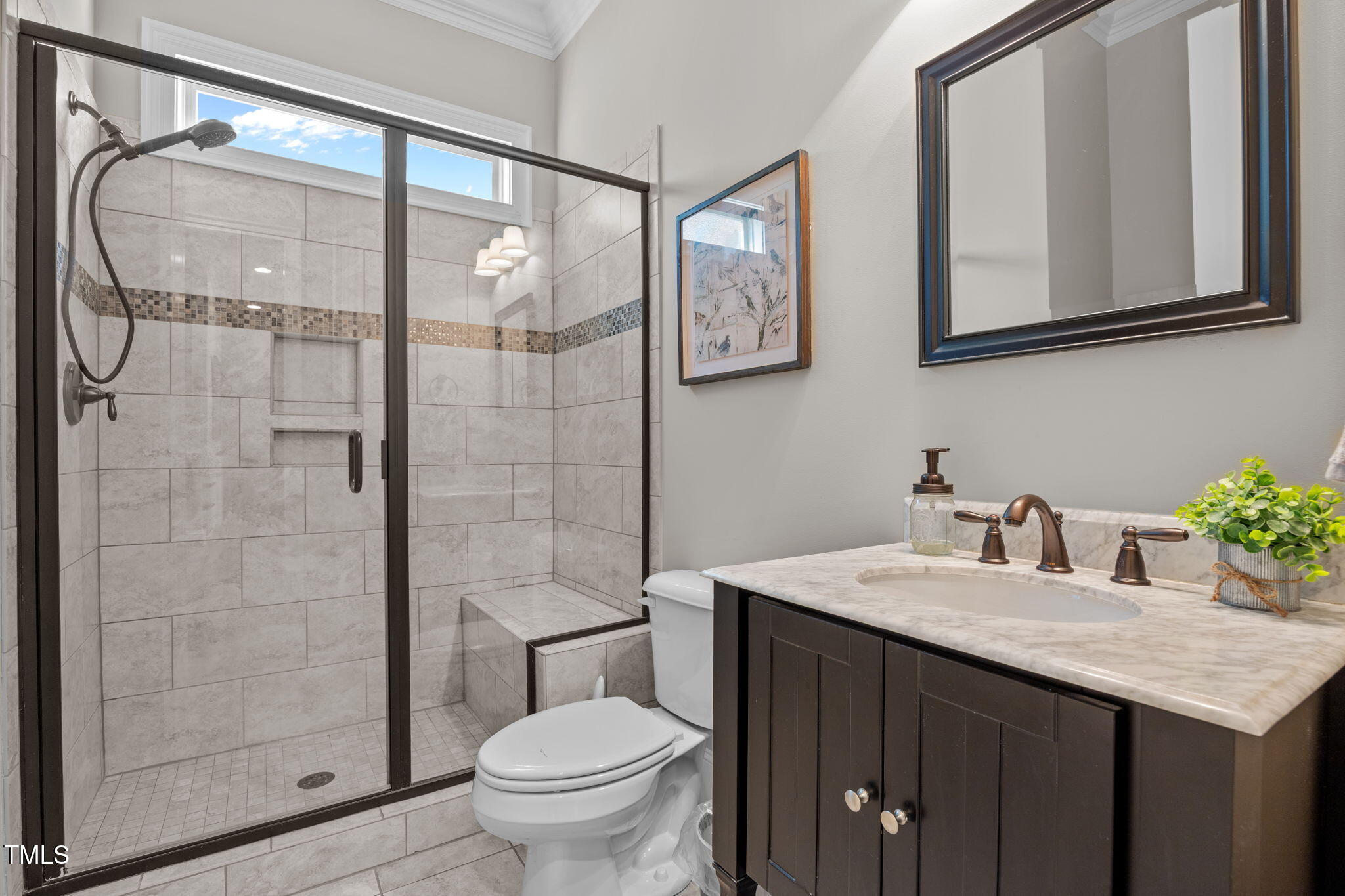 Apex, North Carolina, 27502, United States, 5 Bedrooms Bedrooms, ,4 BathroomsBathrooms,Residential,For Sale,1901280
