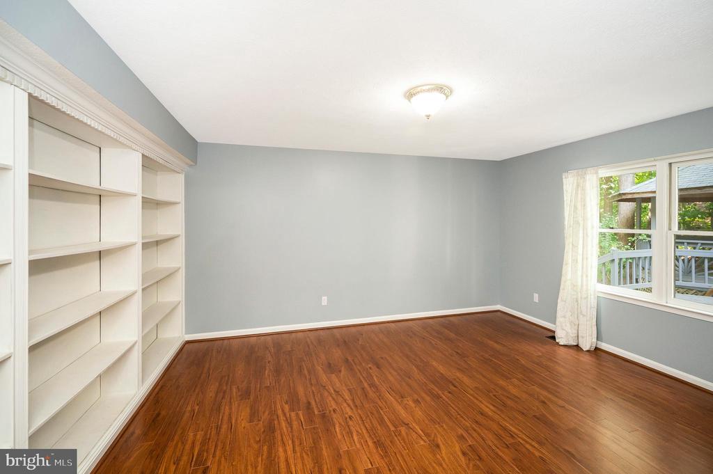 Stafford, Virginia, 22554, United States, 5 Bedrooms Bedrooms, ,4 BathroomsBathrooms,Residential,For Sale,1938309