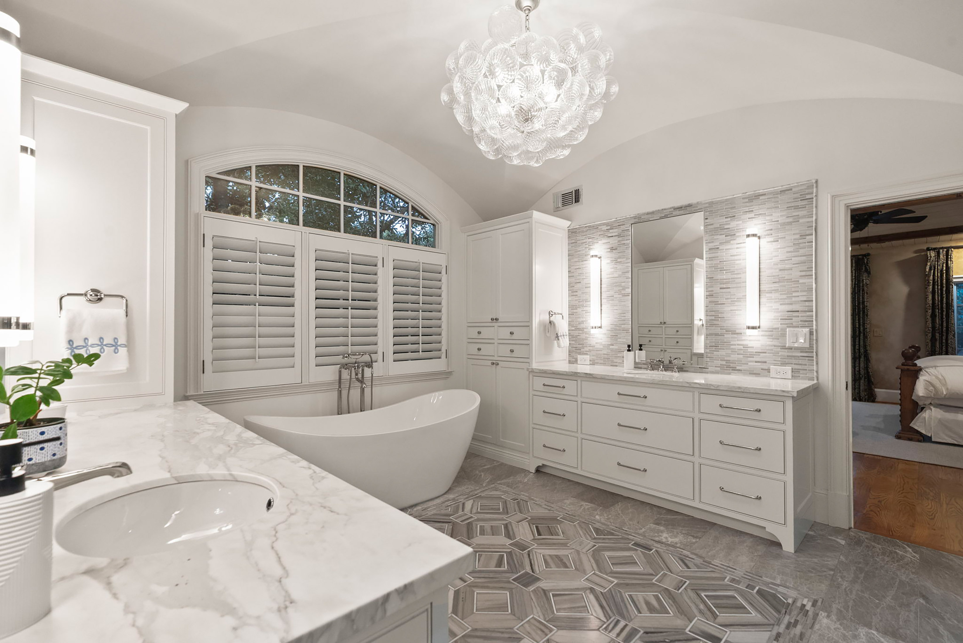 Remarkable Spanish-style Estate on 3.8+/- Private Acres - 物件實景