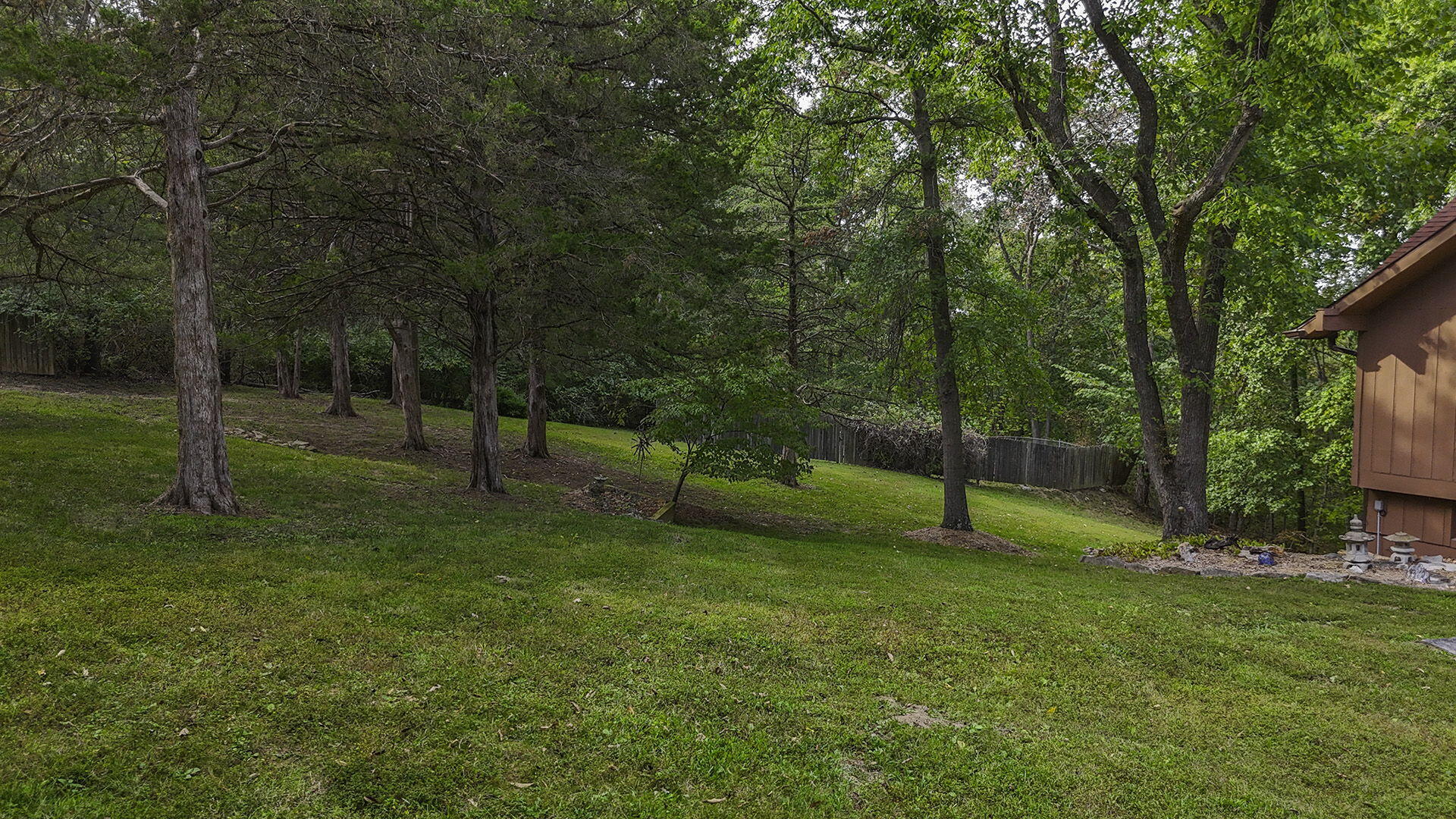 COLUMBIA, Missouri, 65203, United States, 5 Bedrooms Bedrooms, ,3 BathroomsBathrooms,Residential,For Sale,1975322