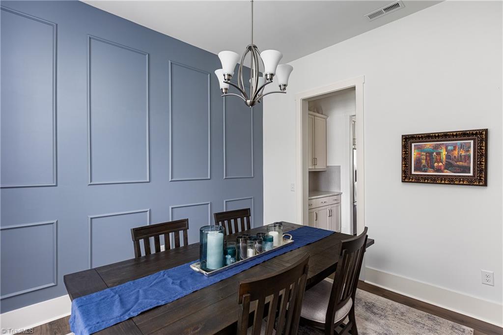 High Point, North Carolina, 27265, United States, 5 Bedrooms Bedrooms, ,4 BathroomsBathrooms,Residential,For Sale,1951573