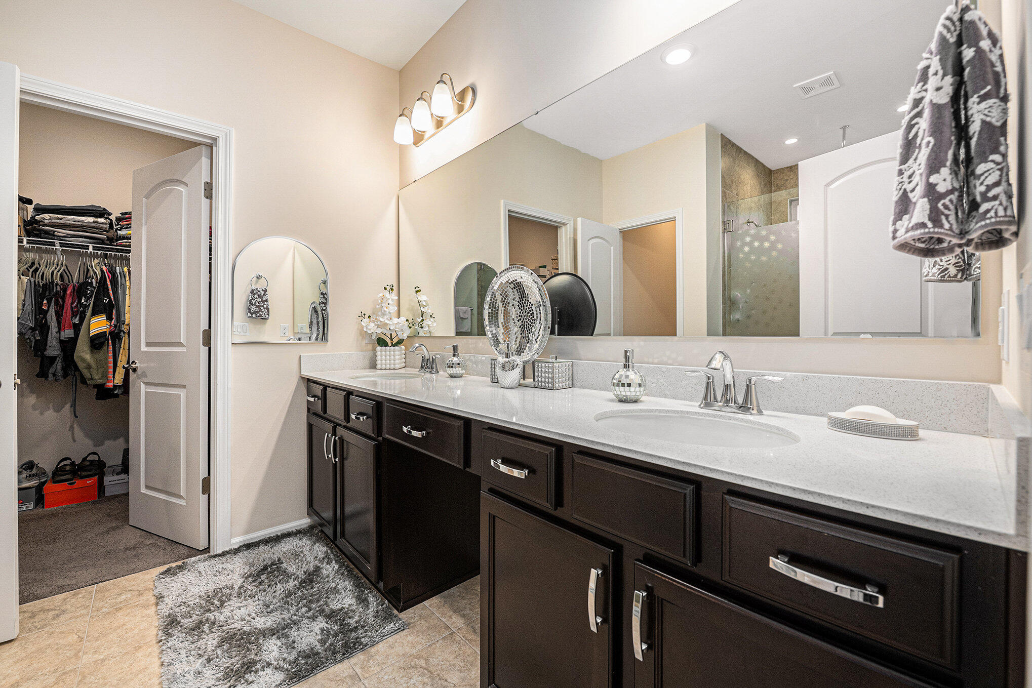 Summerville, South Carolina, 29486, United States, 4 Bedrooms Bedrooms, ,3 BathroomsBathrooms,Residential,For Sale,1882681