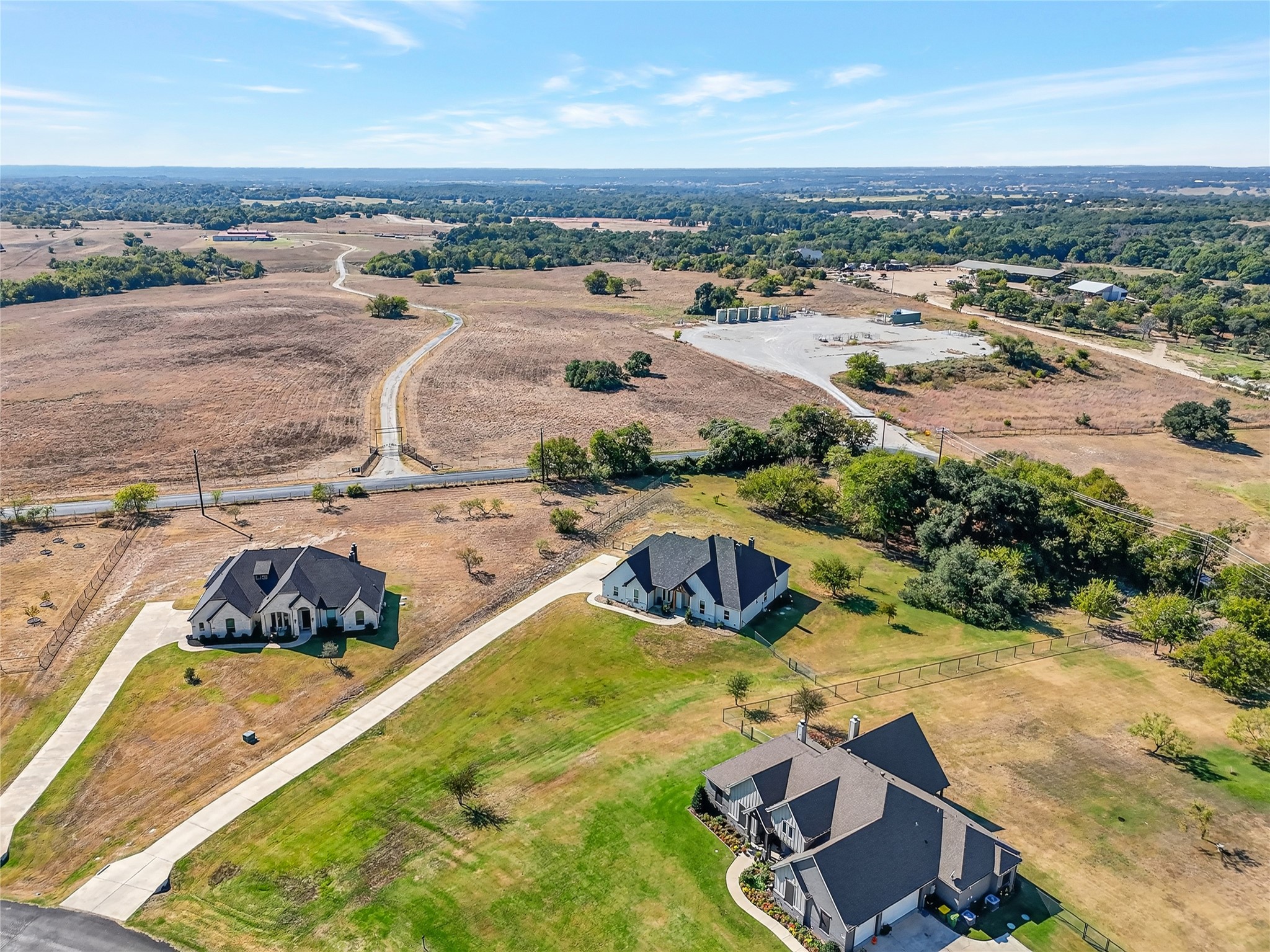 Springtown, Texas, 76082, United States, 4 Bedrooms Bedrooms, ,3 BathroomsBathrooms,Residential,For Sale,1966278