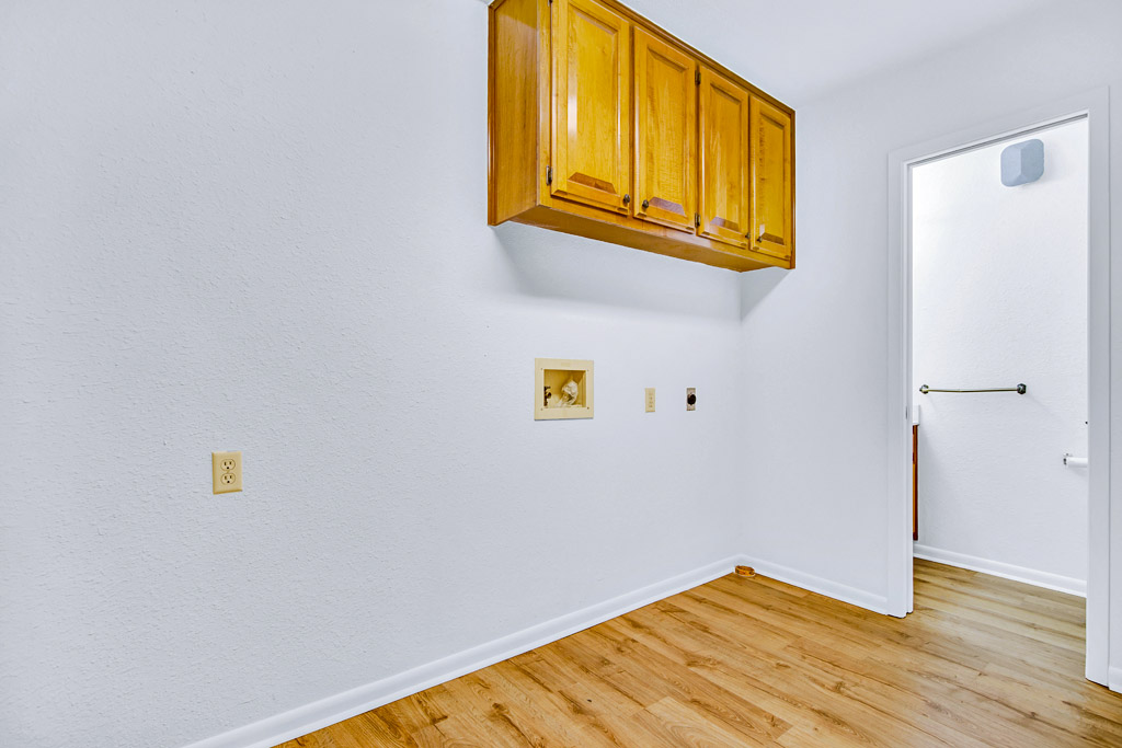 Cedar Creek, Texas, 78612, United States, 4 Bedrooms Bedrooms, ,3 BathroomsBathrooms,Residential,For Sale,1933208