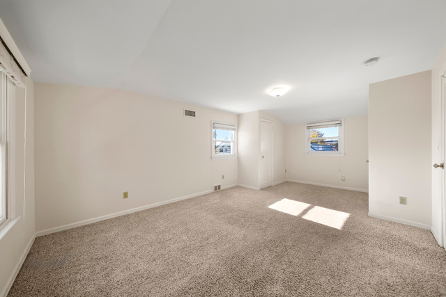 Fair Lawn, New Jersey, 07410, United States, 4 Bedrooms Bedrooms, ,2 BathroomsBathrooms,Residential,For Sale,1992454