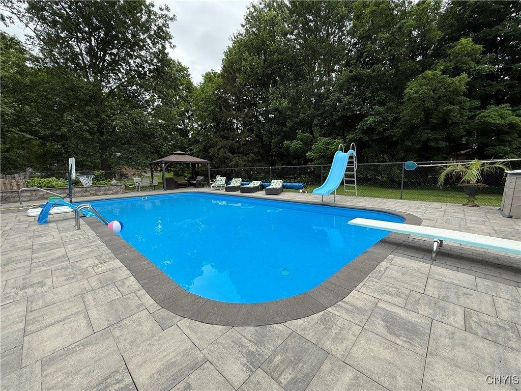 Fayetteville, New York, 13066, United States, 5 Bedrooms Bedrooms, ,3 BathroomsBathrooms,Residential,For Sale,1868500