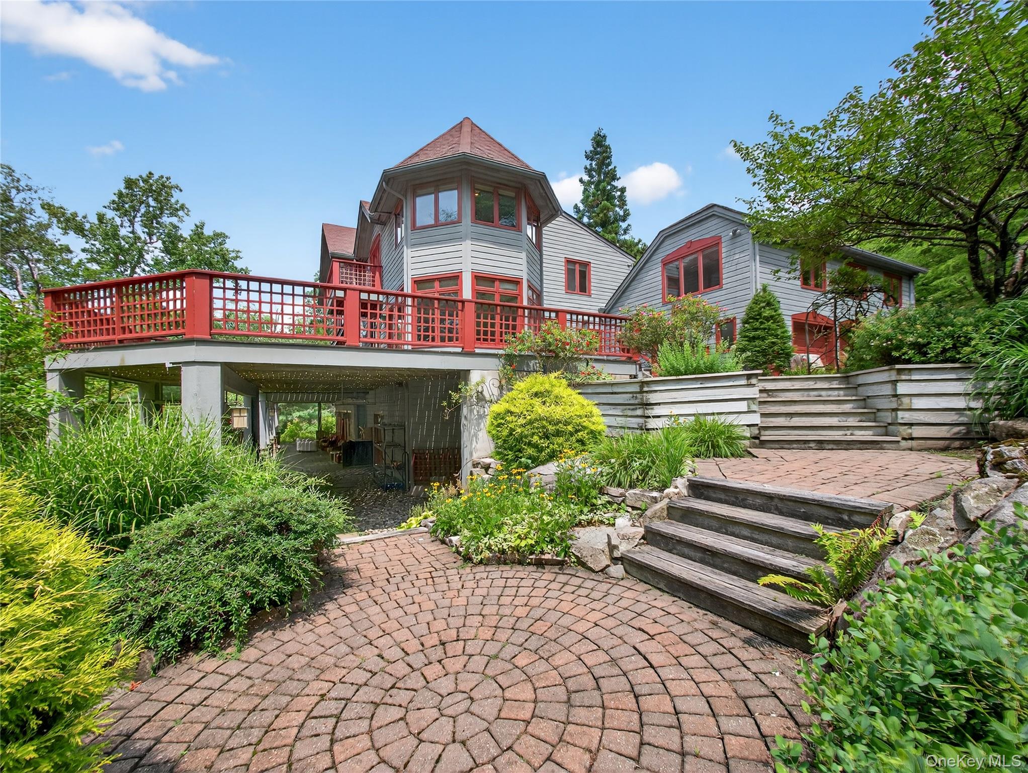 Sloatsburg, New York, 10974, United States, 5 Bedrooms Bedrooms, ,5 BathroomsBathrooms,Residential,For Sale,1982230