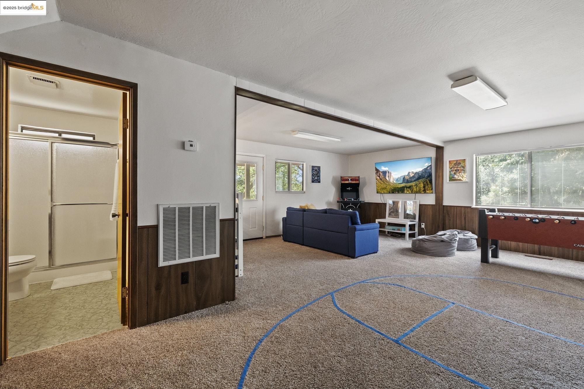 Mi Wuk Village, California, 95346, United States, 4 Bedrooms Bedrooms, ,3 BathroomsBathrooms,Residential,For Sale,1826710