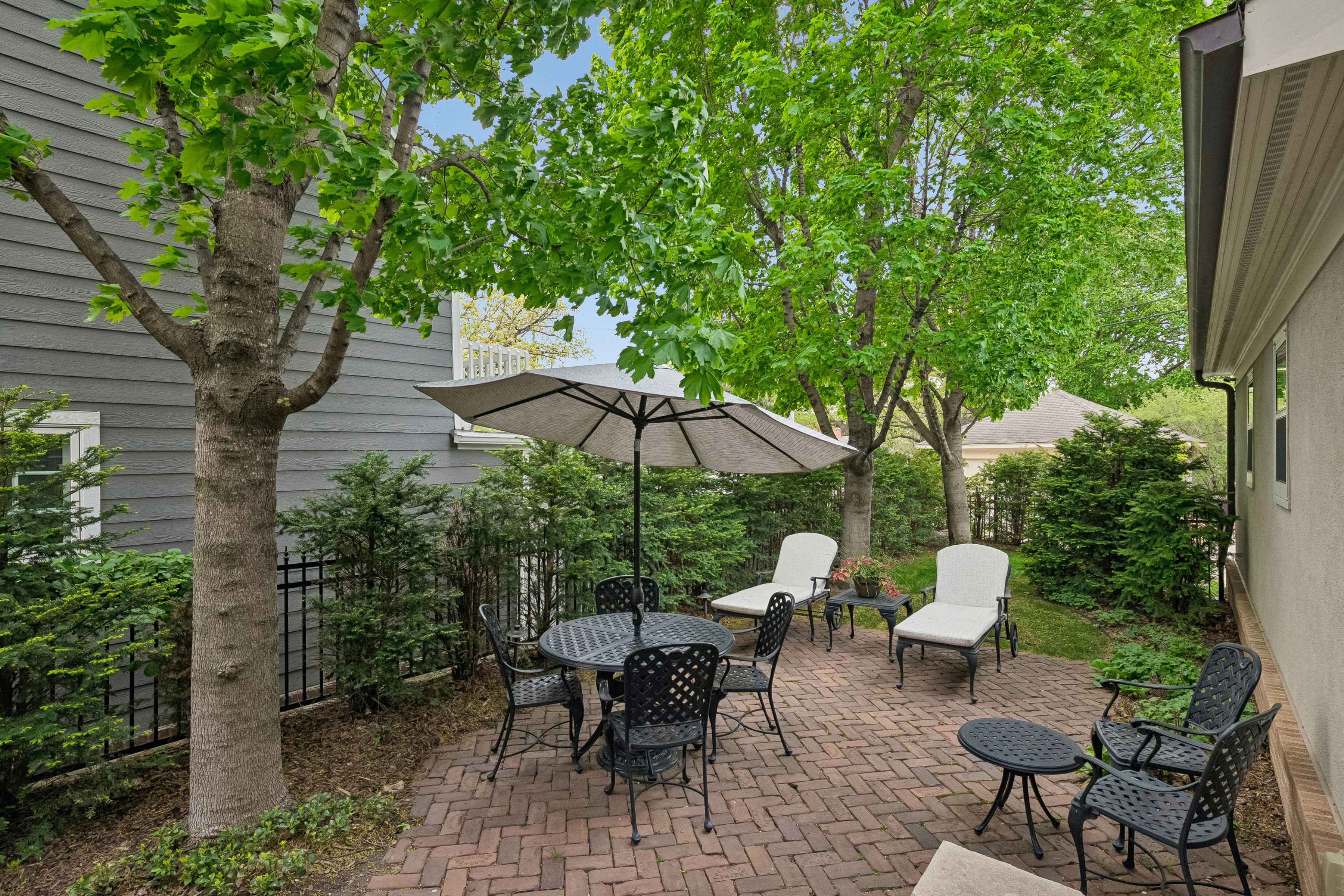  Architectural Elegance in Prestigious Kenwood - 物件實景