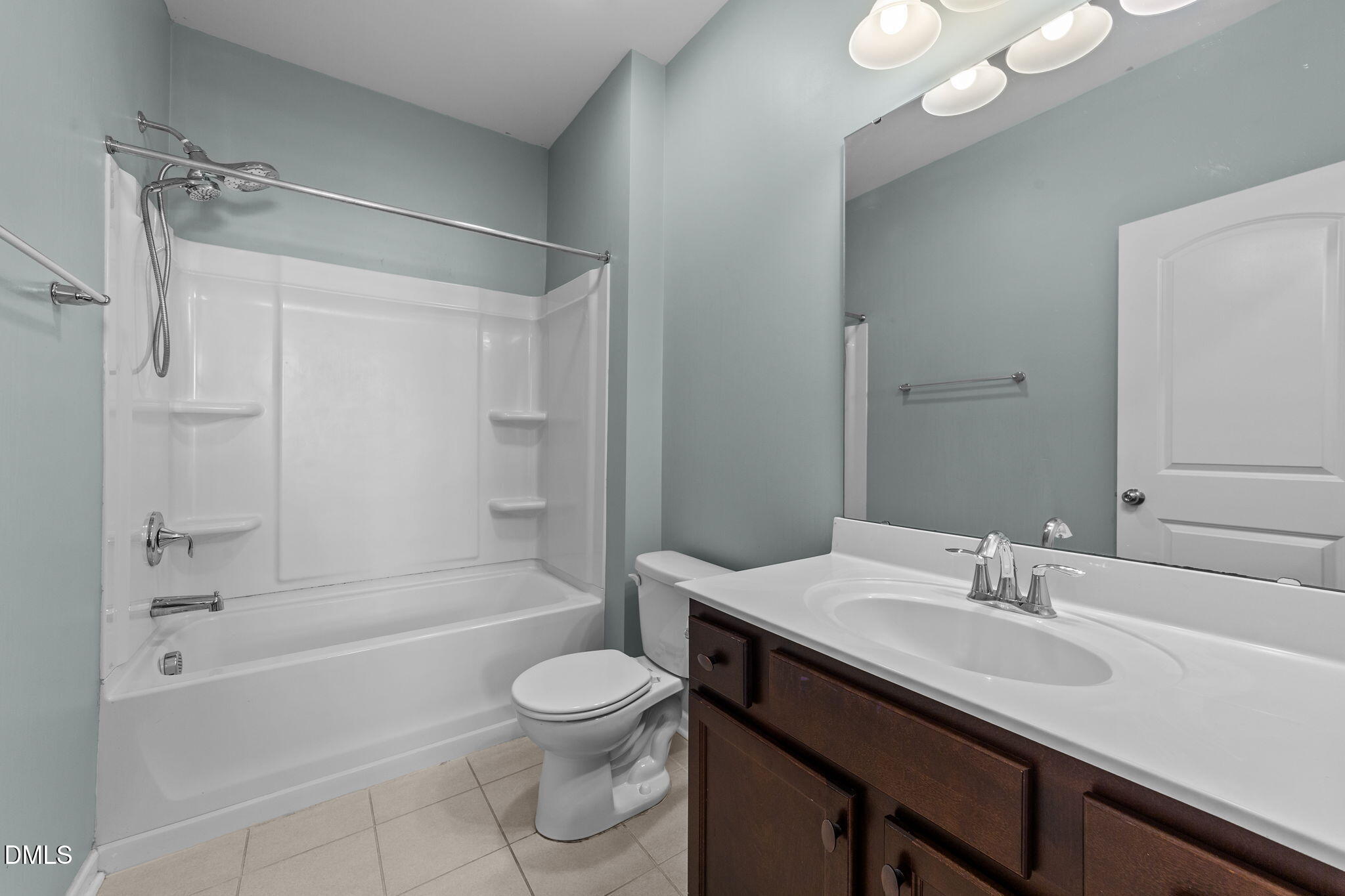 Apex, North Carolina, 27502, United States, 4 Bedrooms Bedrooms, ,4 BathroomsBathrooms,Residential,For Sale,1956835