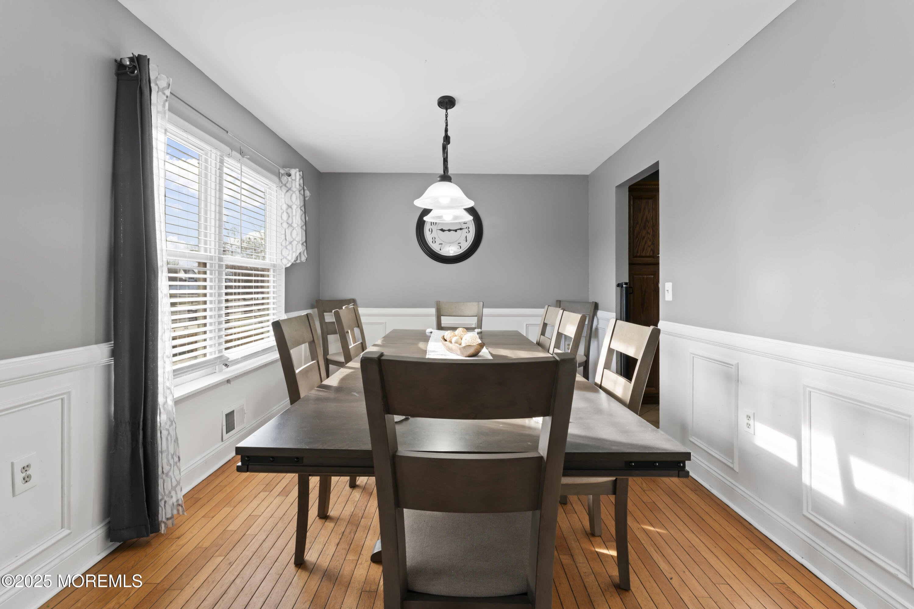 Howell, New Jersey, 07731, United States, 4 Bedrooms Bedrooms, ,3 BathroomsBathrooms,Residential,For Sale,1944889