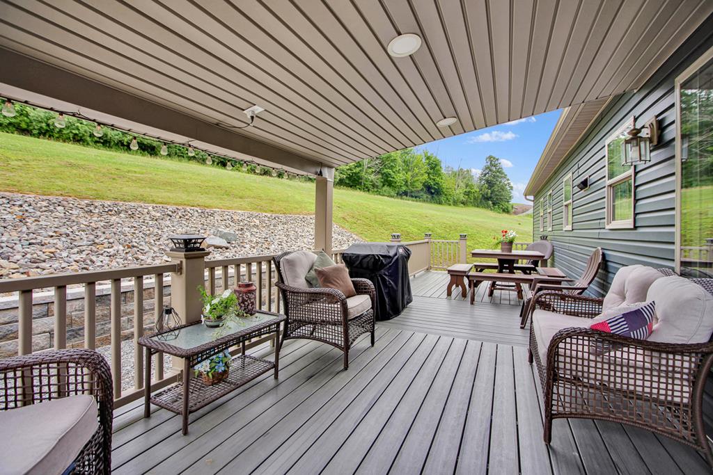 Wellsboro, Pennsylvania, 16901, United States, 3 Bedrooms Bedrooms, ,2 BathroomsBathrooms,Residential,For Sale,1921968