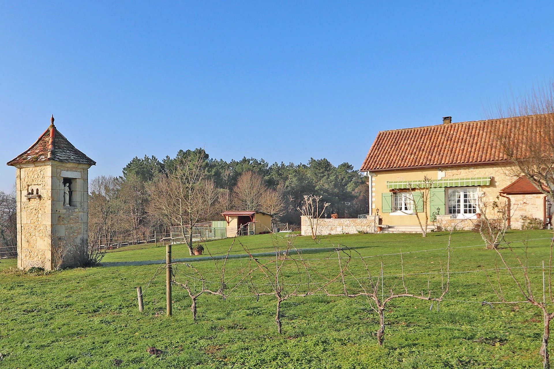 Bergerac, New Aquitaine, 24100, FR, 4 Bedrooms Bedrooms, ,3 BathroomsBathrooms,Residential,For Sale,1995573