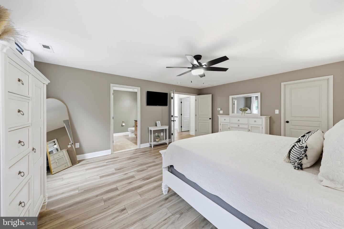 NEWFIELD, New Jersey, 08344, United States, 4 Bedrooms Bedrooms, ,3 BathroomsBathrooms,Residential,For Sale,2048925