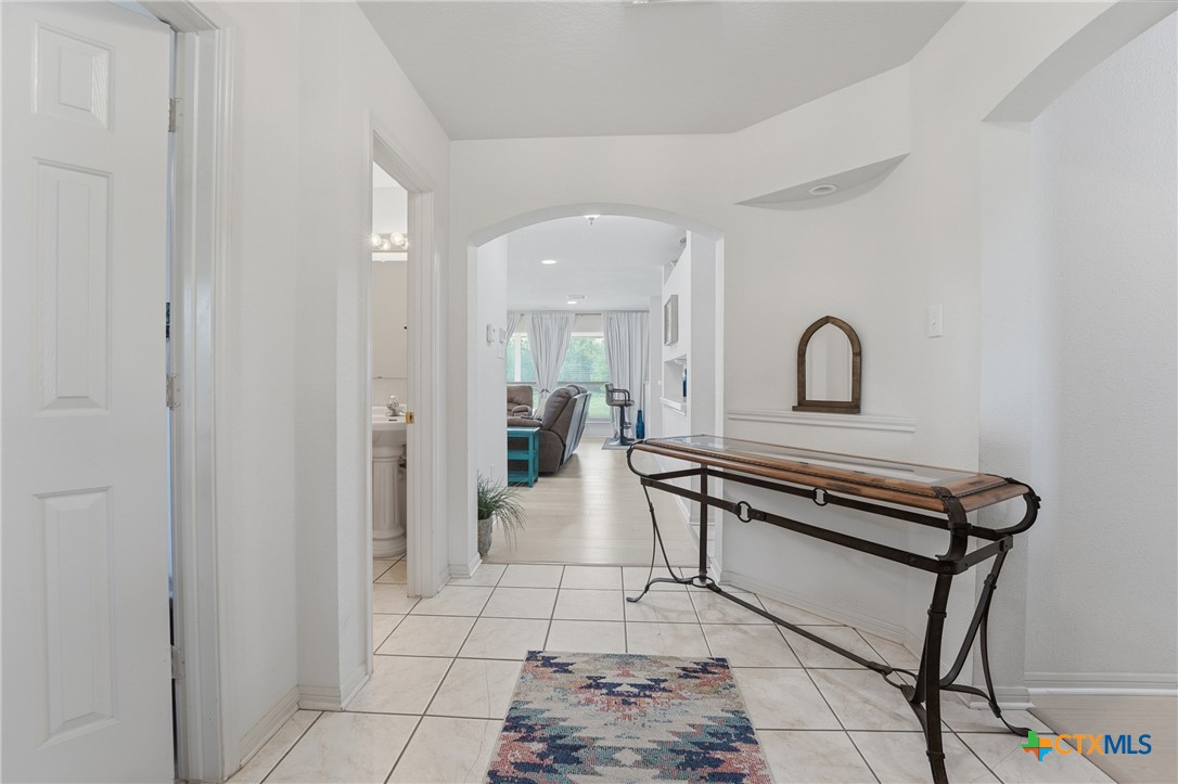 Seguin, Texas, 78155, United States, 5 Bedrooms Bedrooms, ,3 BathroomsBathrooms,Residential,For Sale,2049422