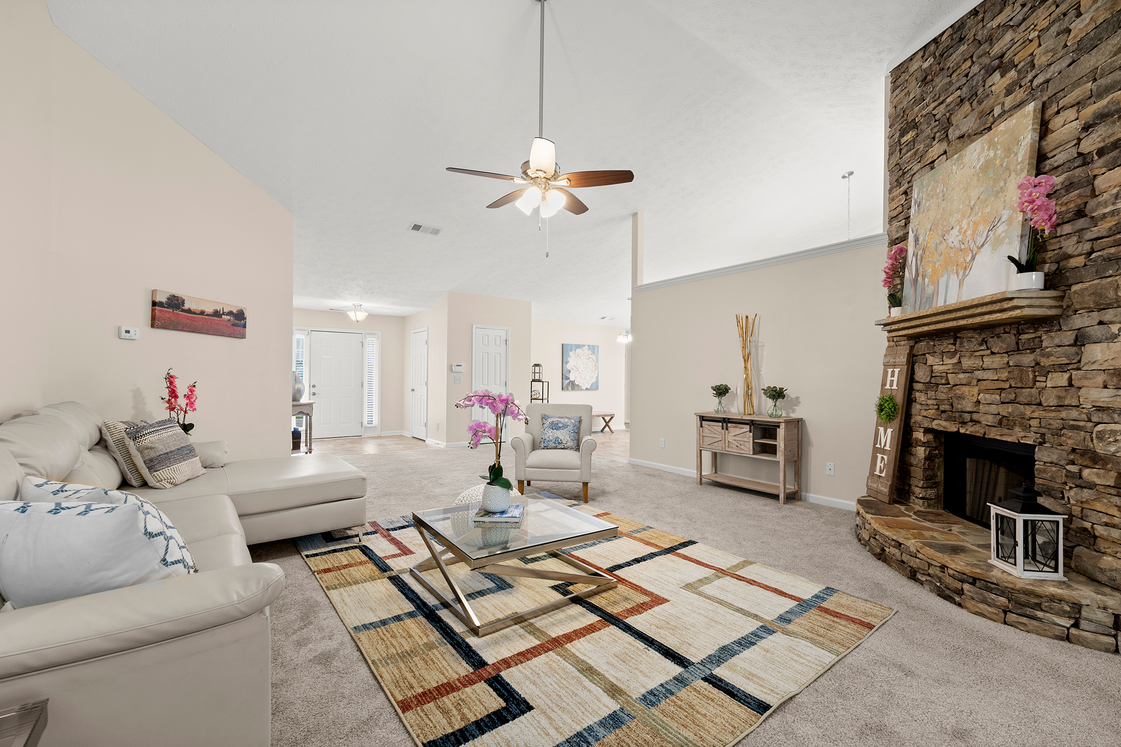  Immaculately Maintained, Brick-Front, Step-Less Ranch Home - 物件實景