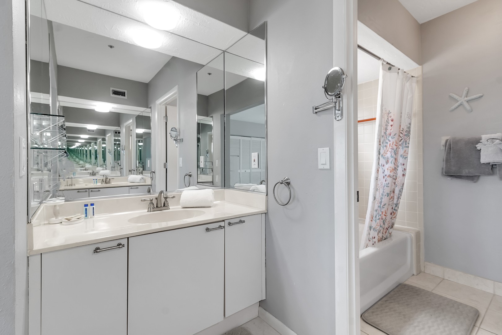 Longboat Key, Florida, 34228, United States, 2 Bedrooms Bedrooms, ,2 BathroomsBathrooms,Residential,For Sale,1841506