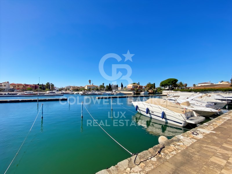 Girona, Empuriabrava, Peni Girona, Empuriabrava, P, Empuriabrava, Catalonia, ES, 3 Bedrooms Bedrooms, ,2 BathroomsBathrooms,Residential,For Sale,Girona, Empuriabrava, Peni Girona, Empuriabrava, P,1651737