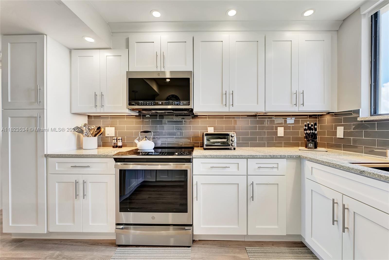 Jupiter, Florida, 33477, United States, 2 Bedrooms Bedrooms, ,2 BathroomsBathrooms,Residential,For Sale,1866717